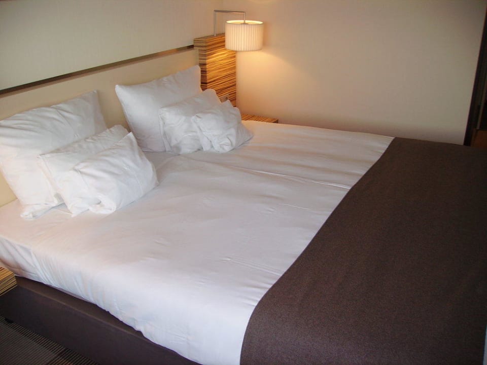 Bett Mövenpick Hotel Amsterdam City Centre