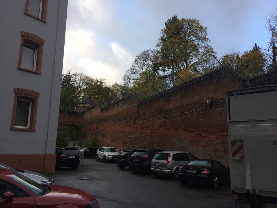 Außenansicht Alcatraz Hotel am Japanischen Garten