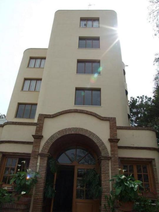 Eingang Club Hispánico Malaca Instituto Club Hispanico