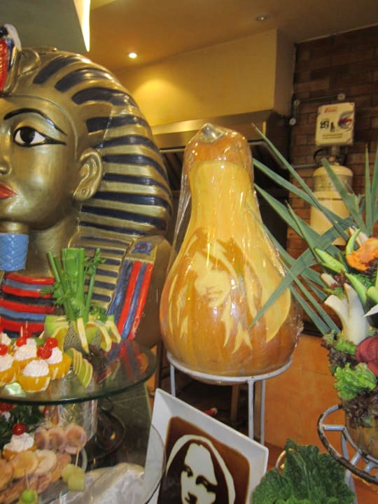 Uczta, na przeprosiny za remont jednej z restauracji Pickalbatros Aqua Vista Resort - Hurghada