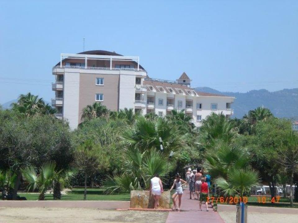 Vom Strand Hotel Royal Garden Beach