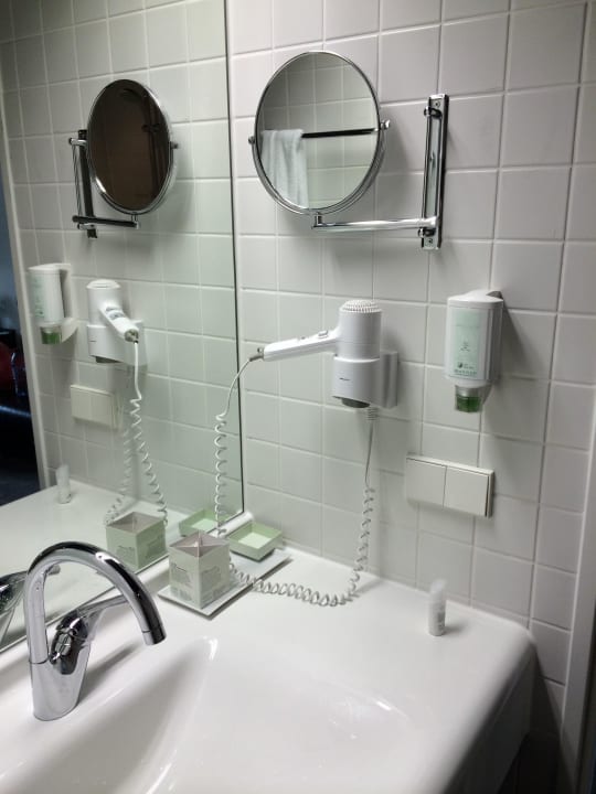 Bathroom ARCOTEL John F. Berlin