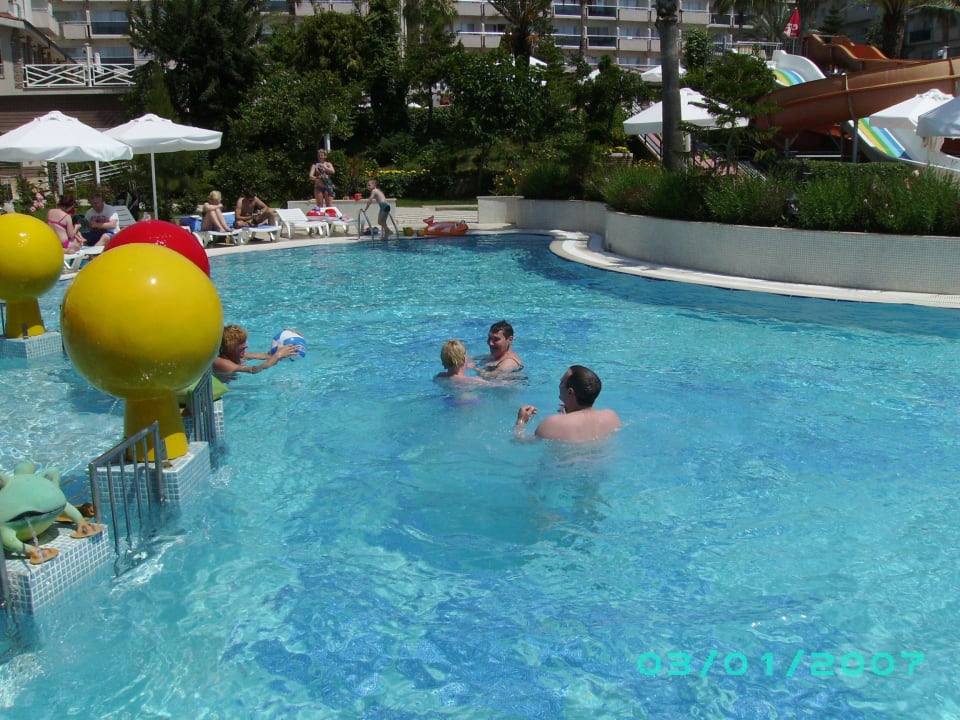 Kinderpool,und Pool Seaden Corolla Hotel