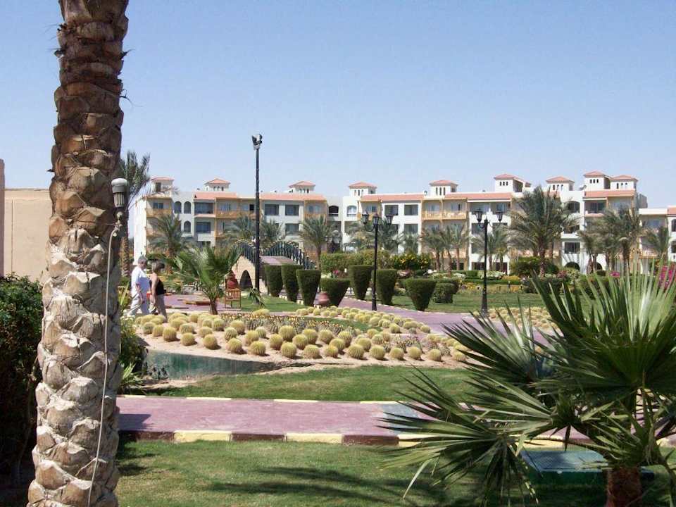 Blick über einen Teil der Anlage Pickalbatros Dana Beach Resort - Hurghada