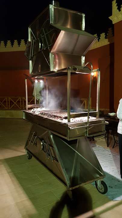 Schicker Grill Pickalbatros Alf Leila Wa Leila Resort - Neverland Hurghada