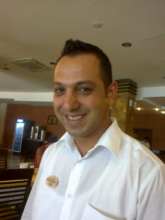 Ali IL ist Captain im Restaurant Alaiye Resort & Spa