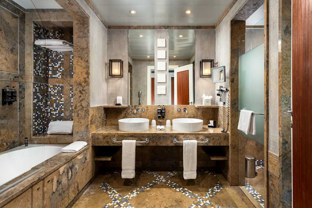 Zimmer Grande Real Villa Italia