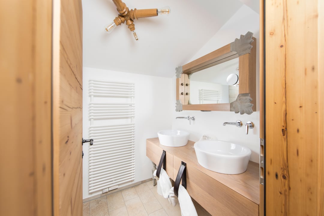 Zimmer Hinterwies - Ski in / Lodge / Dine