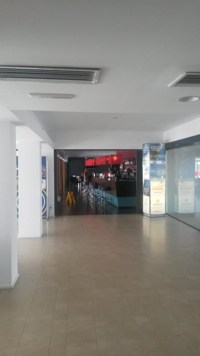 Hall Iberostar Waves Bahia de Palma