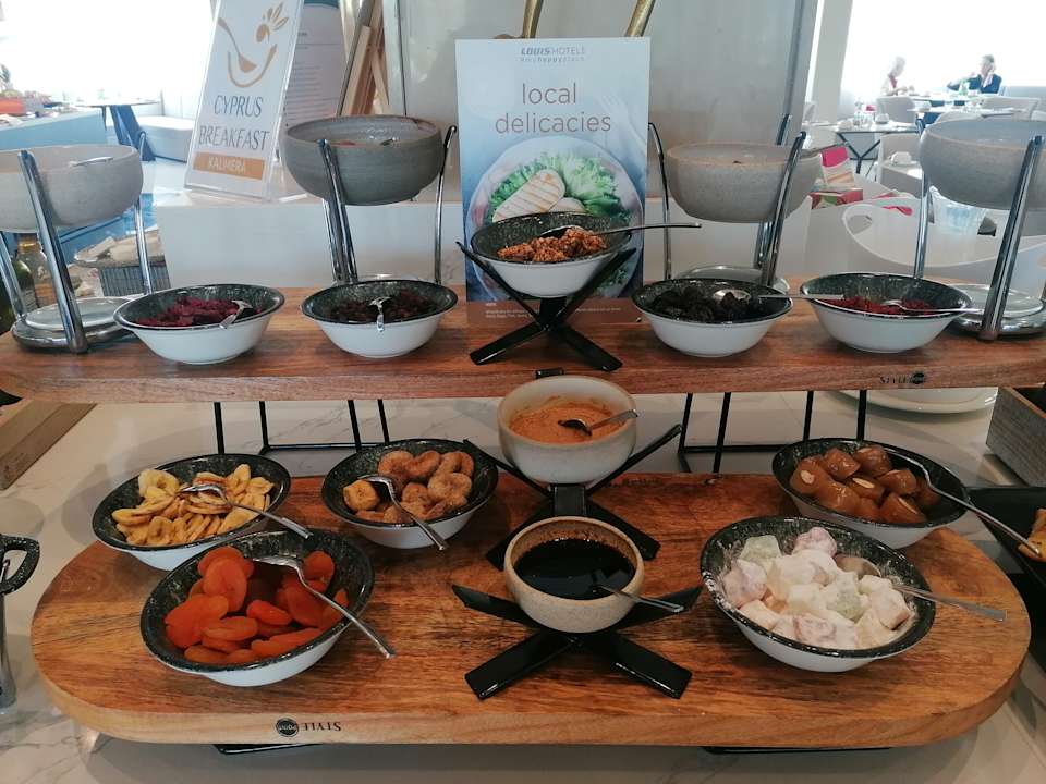 Gastro Cali Resort & Spa by Louis Hotels