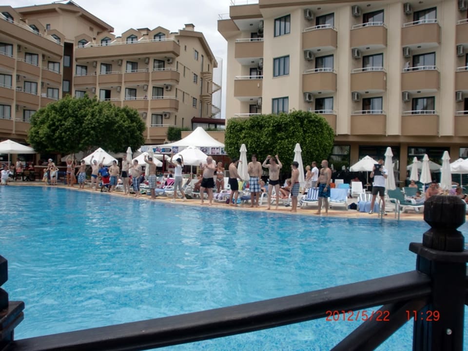 Pool Grand Seker Hotel