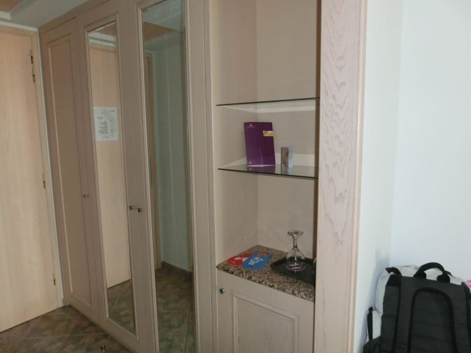 Schrank Lindos Princess Beach Resort & Spa