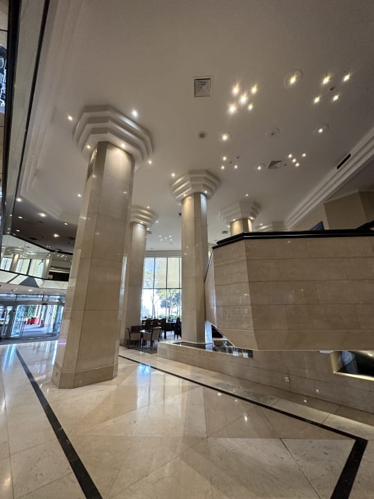 Lobby The Tower - A Guoman Hotel