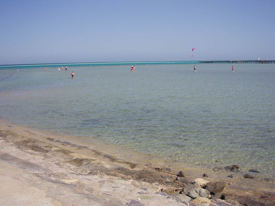 Plaża przy hotelu Riviera Aqua Park Resort