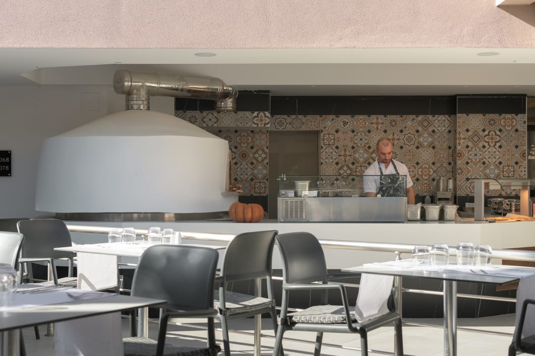 Gastro High Beach Resort