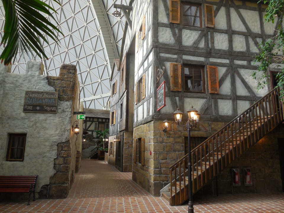 Hafenstadt Tropical Islands Resort