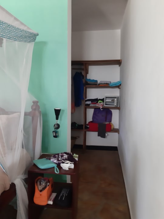 Zimmer Reef & Beach Resort