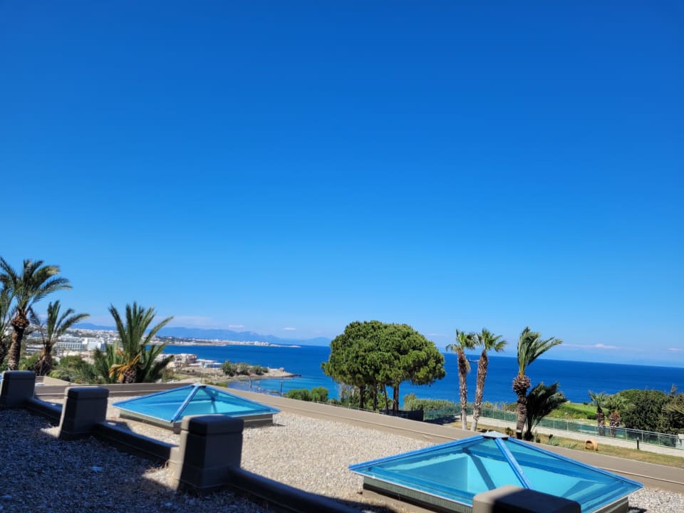 Außenansicht Kresten Palace Hotel