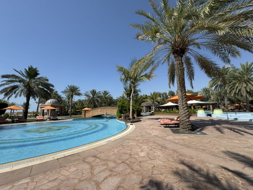 Pool Emirates Palace Mandarin Oriental
