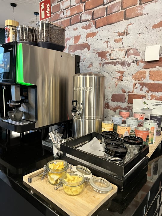 Gastro Holiday Inn - the niu, Bricks Hamburg Eppendorf