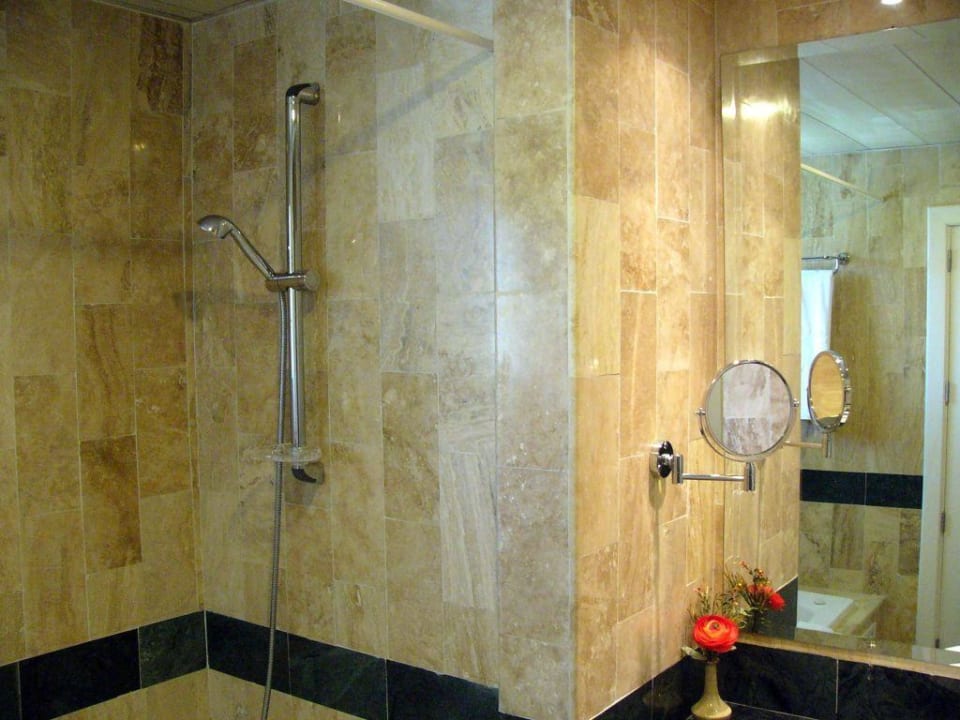 Dusche Bahia Principe Grand El Portillo