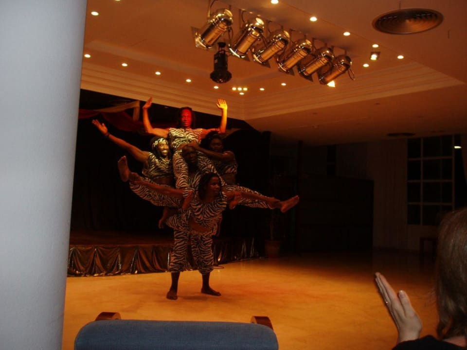 Keniaboys Show Eix Platja Daurada Hotel & SPA