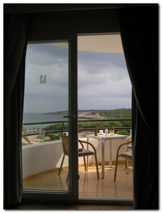 Ausblick vom Wohnzimmer-Sofa Hipotels Dunas Cala Millor