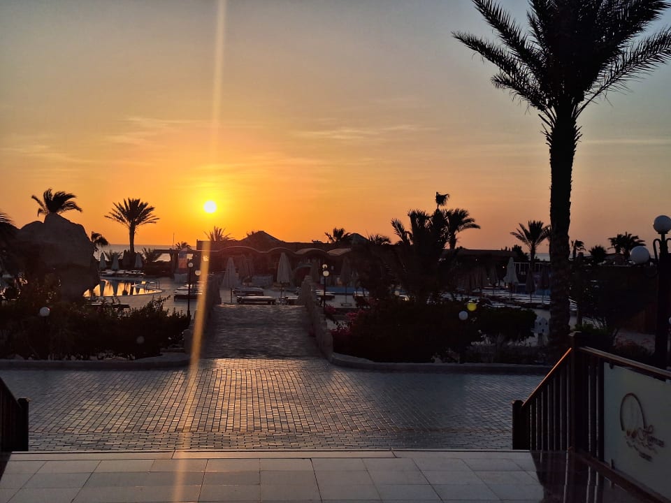 Gartenanlage Three Corners Happy Life Beach Resort