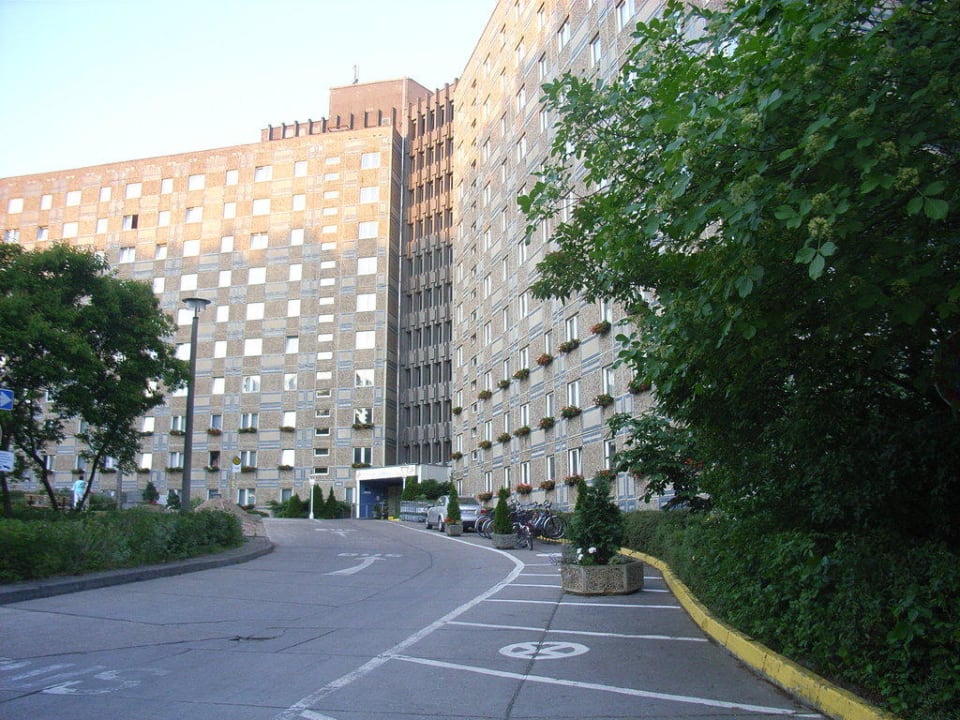 Hotelzufahrt AHORN Seehotel Templin