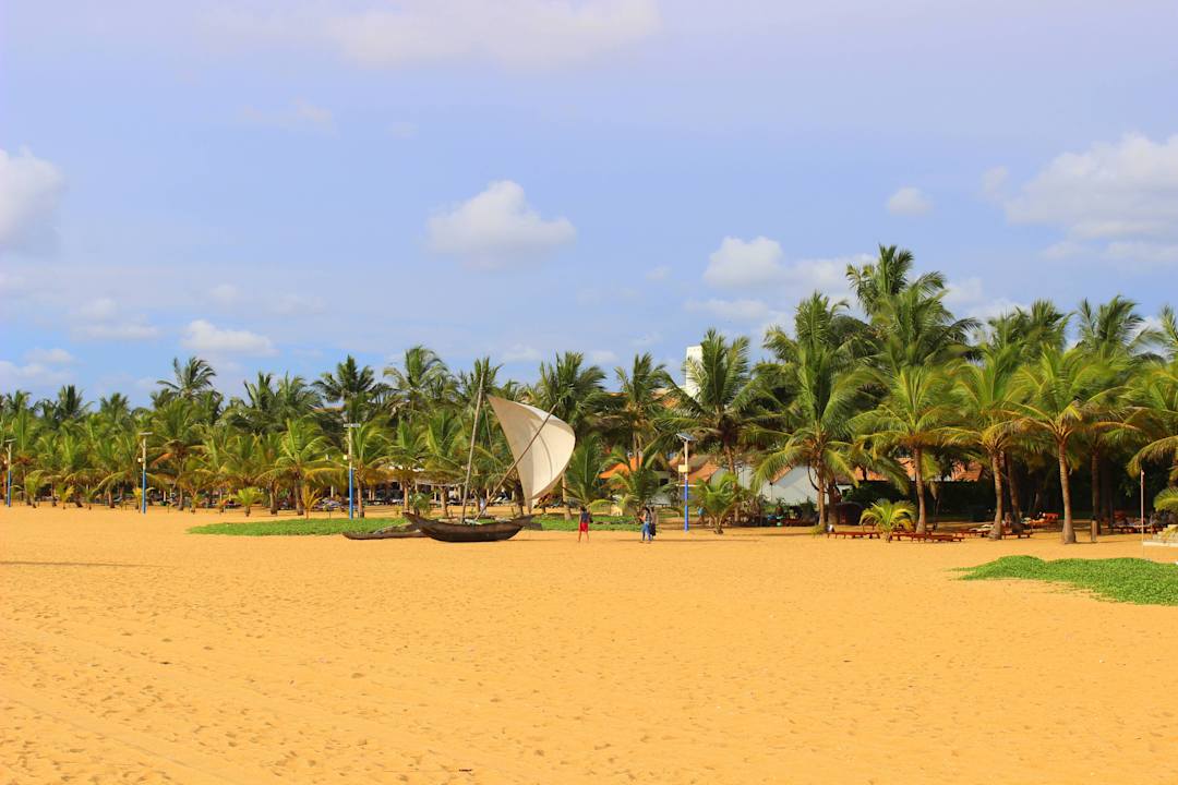 Blick zum Hotel Hotel Jetwing Beach