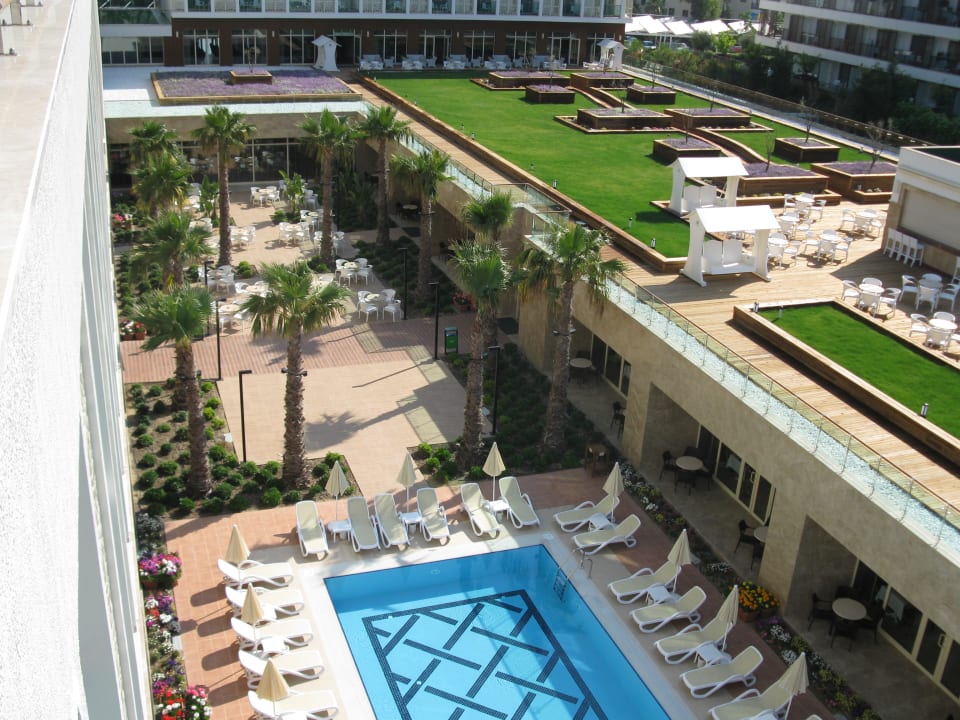 Blick auf Pools Sentido Trendy Verbena Beach