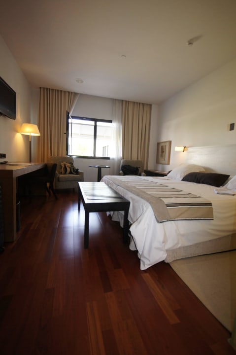 Standardzimmer im EG Hotel Parador de Antequera