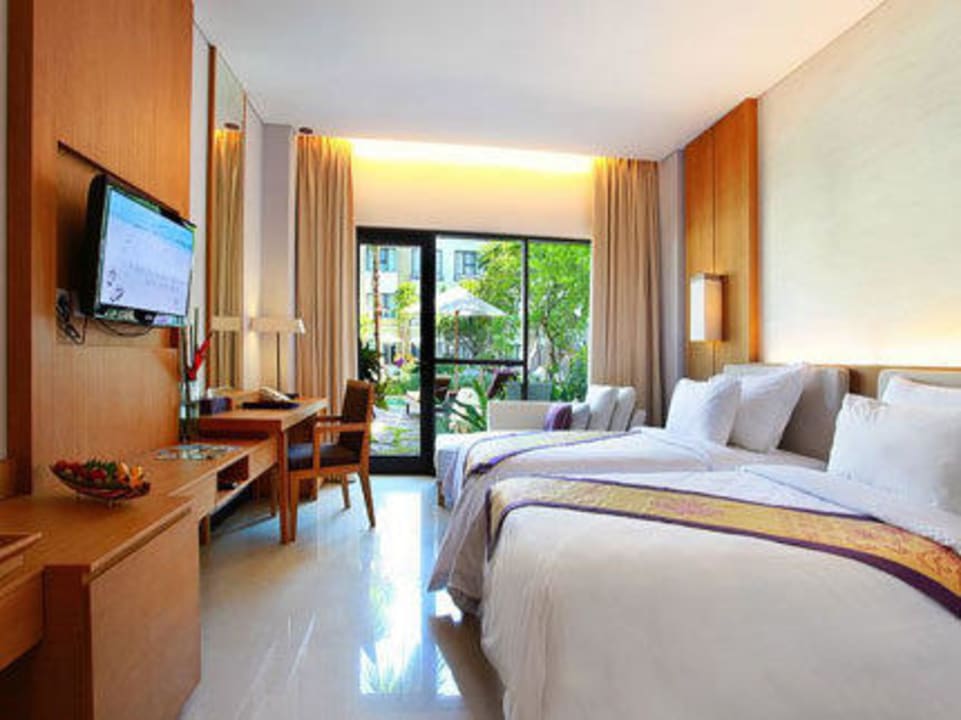 Deluxe Room Pool Access Hotel Grand Inna Kuta