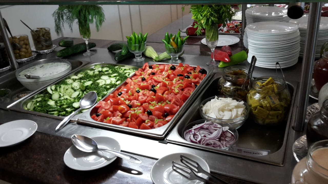 Salatbüffet,ganz lecker Hotel Mena Palace