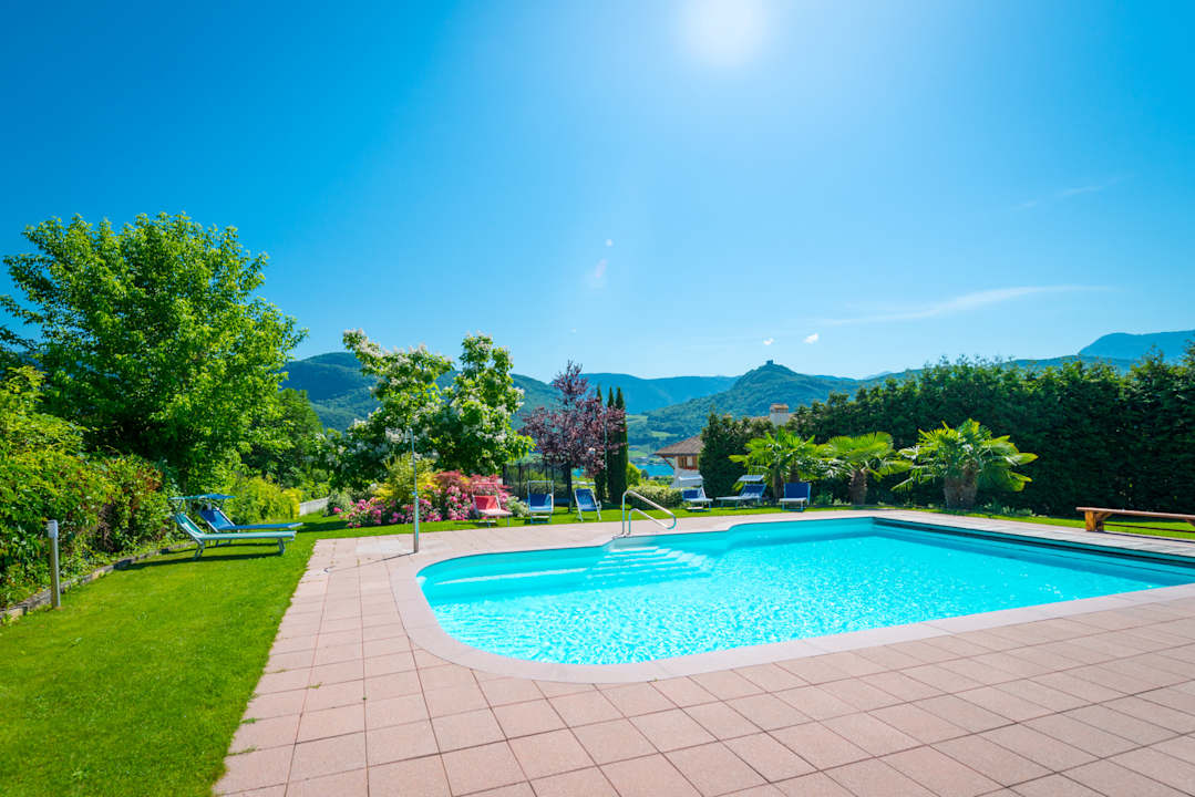 Pool Gasthof Kalterer See Hof