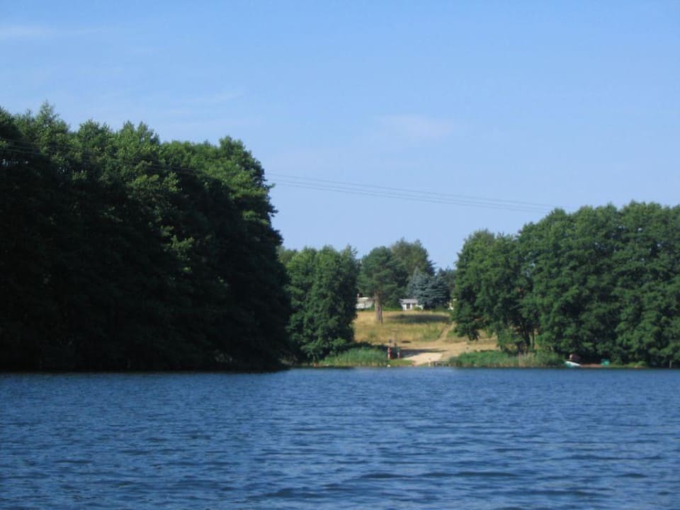 Das gegenüberliegende Ufer Hotel Schloss Drosedow