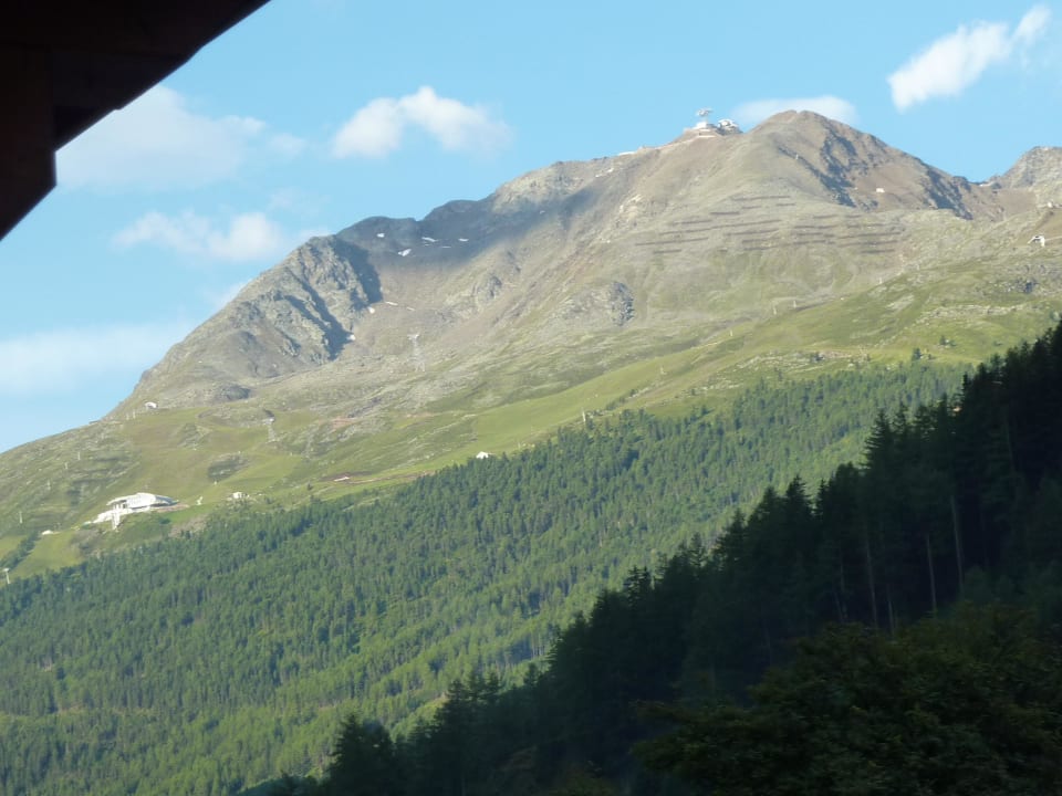 Auf die Berge A Casa Saphir Appartement-Hotel