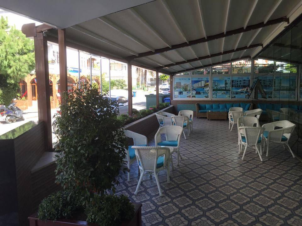 Eingang Kleopatra Atlas Hotel