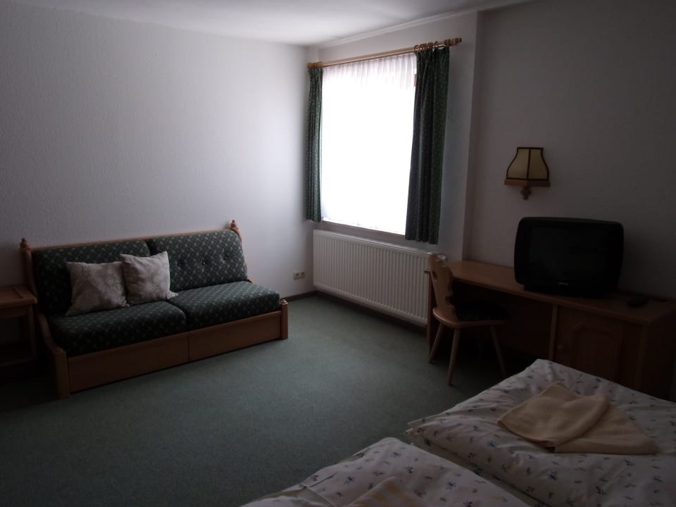 Zimmer Pension Rotes Haus