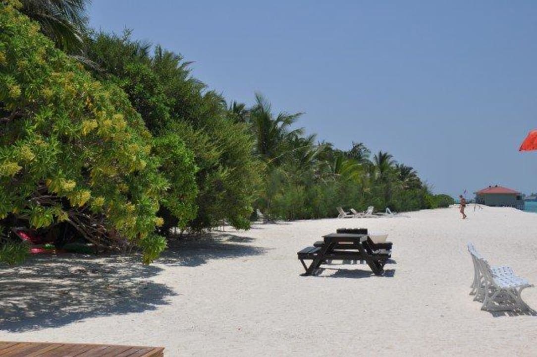 Keine Mauer mehr sondern schöner Strand Summer Island Maldives