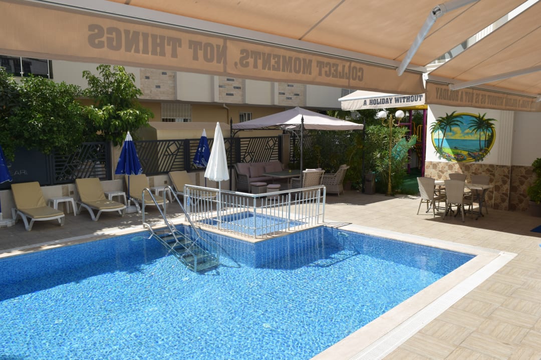 Pool Güden Pearl