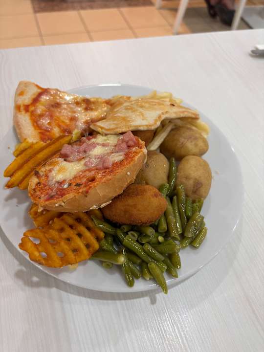 Gastro Servatur Waikiki