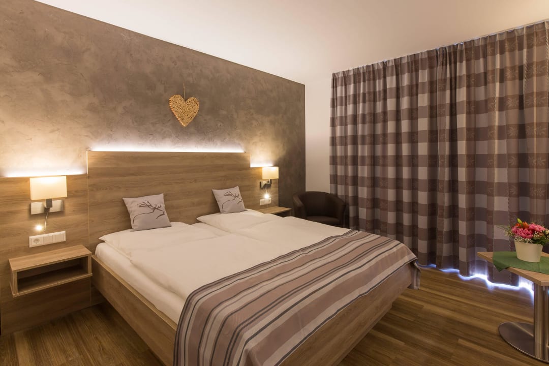 Doppelzimmer Gästehaus Funk