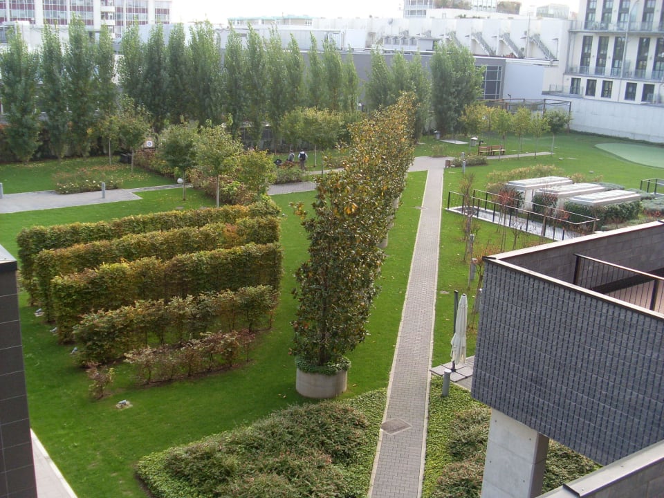 Innenhof Hotel Ramada Plaza Milano