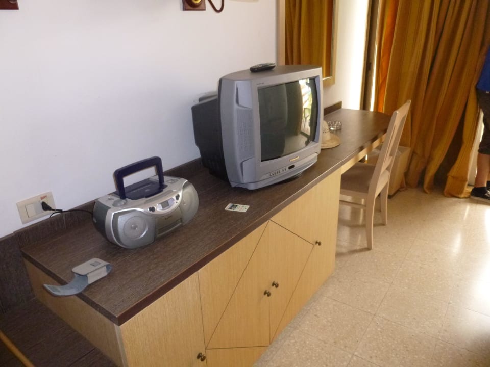 Minifernseher und Radio mit CD Sol Rio De Luna y Mares