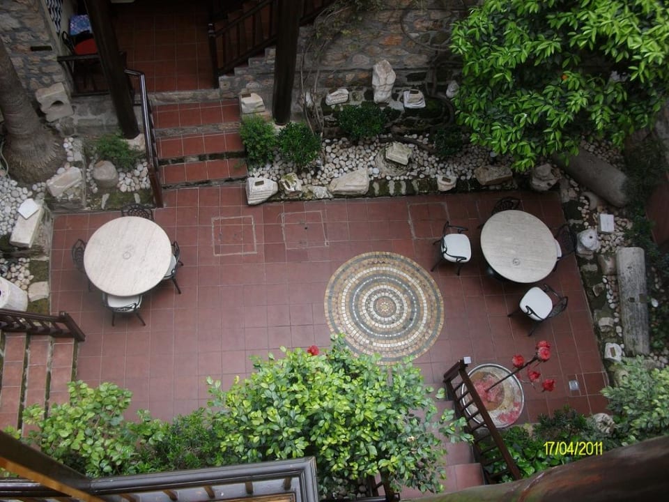 Wunderschöner Innenhof Alp Pasa Hotel - Special Class