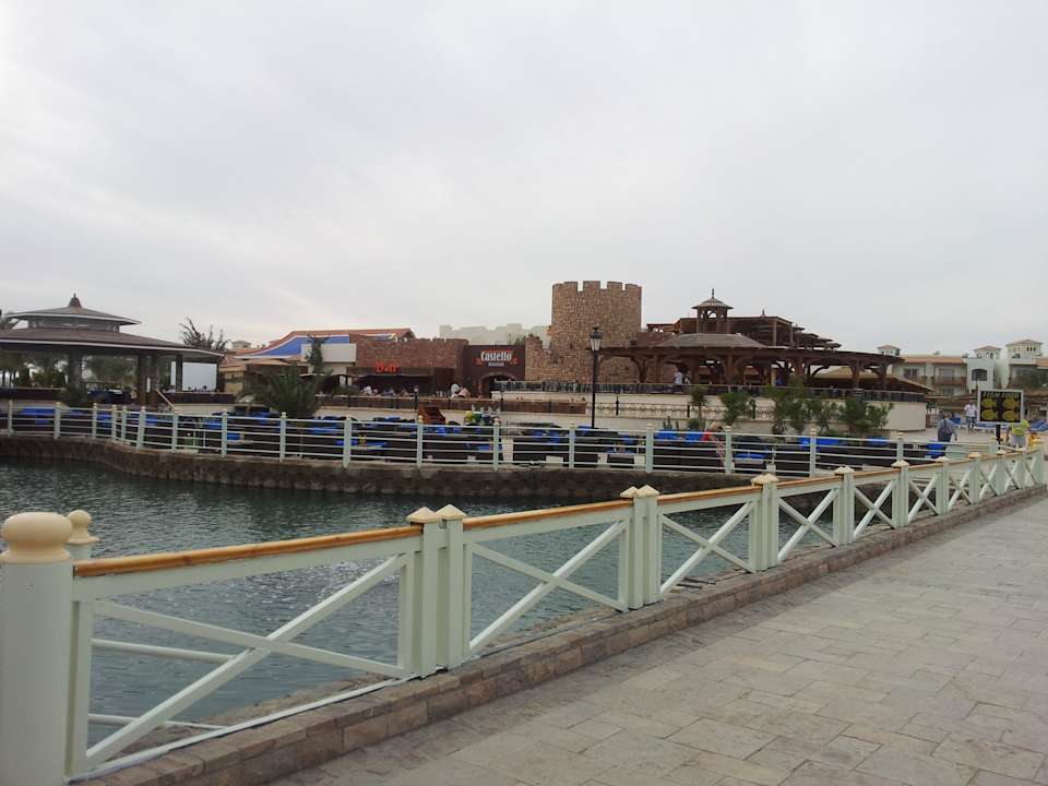 Blick zum Castello Pickalbatros Dana Beach Resort - Hurghada