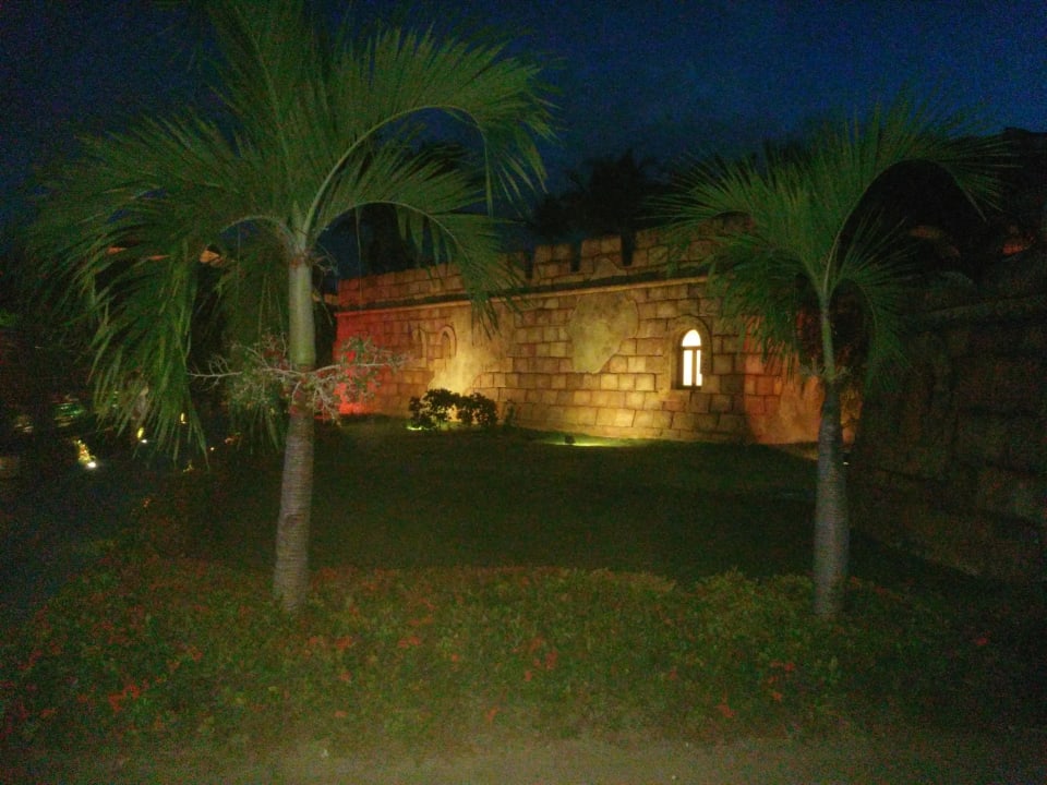 Gartenanlage Hotel Grand Palladium Palace Resort, Spa & Casino