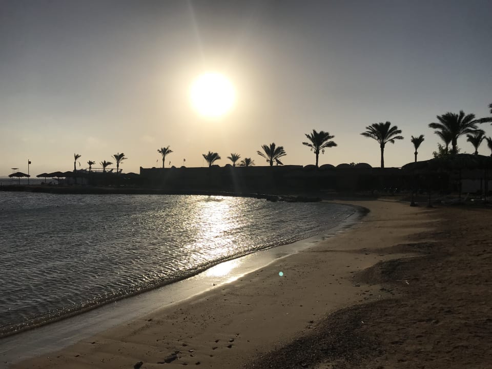 Personal gaben sich Mühe bei der Reinigung  Regina Resort and Aqua Park Hurghada