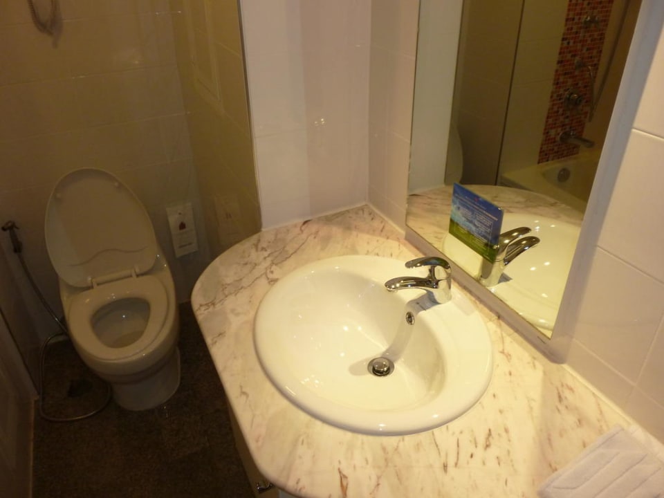 Badezimmer Pipa Hotel Bangkok Sukhumvit 11